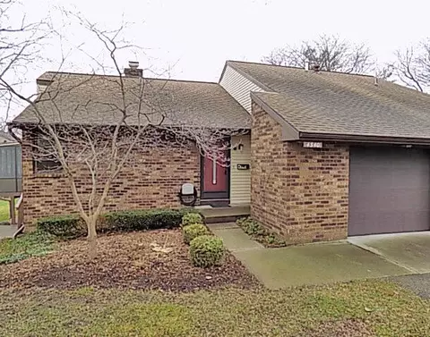 4340 Indian Spring Dr SW, Grandville, MI 49418