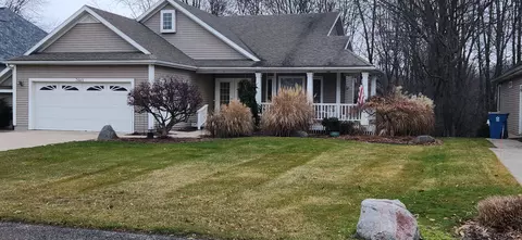 3688 Windshire Dr SE, Grand Rapids, MI 49546