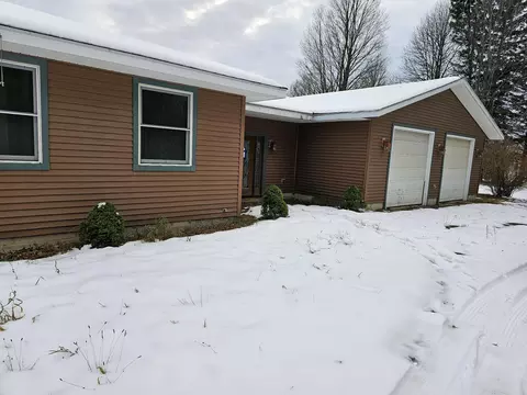 9459 Coates Hwy, Manistee, MI 49660