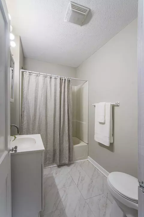 745 Barrett Ln, Jackson, MI 49202 photo 13