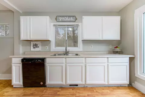 745 Barrett Ln, Jackson, MI 49202 photo 10