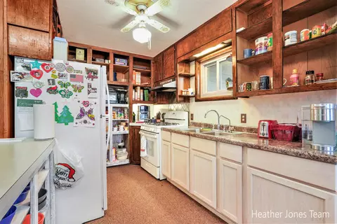3363 E Howard City-edmore, Edmore, MI 48829 photo 8