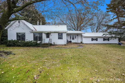 3363 E Howard City-edmore, Edmore, MI 48829 photo 2