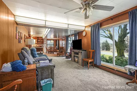 3363 E Howard City-edmore, Edmore, MI 48829 photo 4