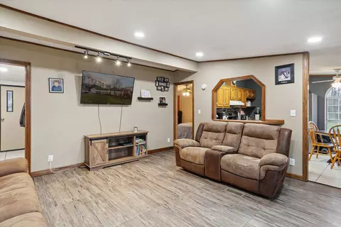 5625 Bennett Rd, Jackson, MI 49201 photo 4