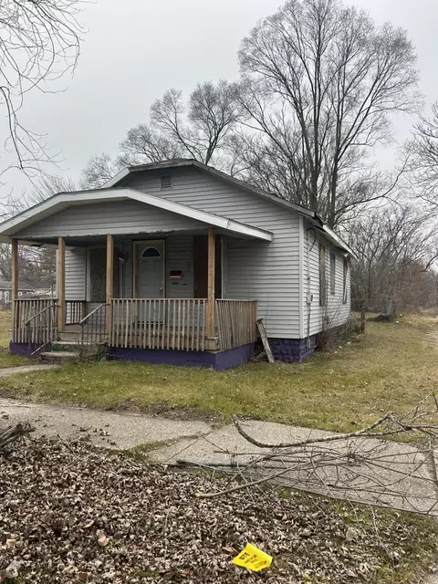 556 E Barney Ave, Muskegon Heights, MI 49444