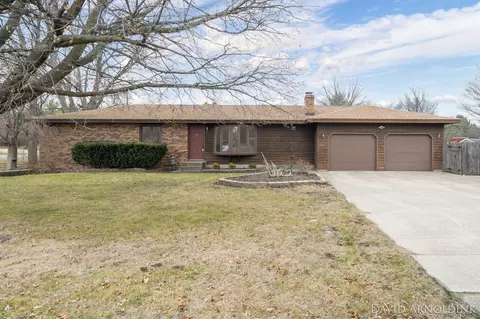 2117 Randall St, Holland, MI 49424