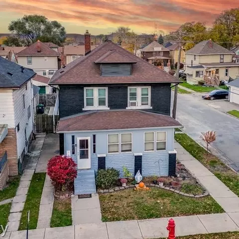 99 Elm St, River Rouge, MI 48218