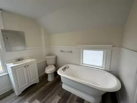 208 W Argyle St, Jackson, MI 49202 photo 6