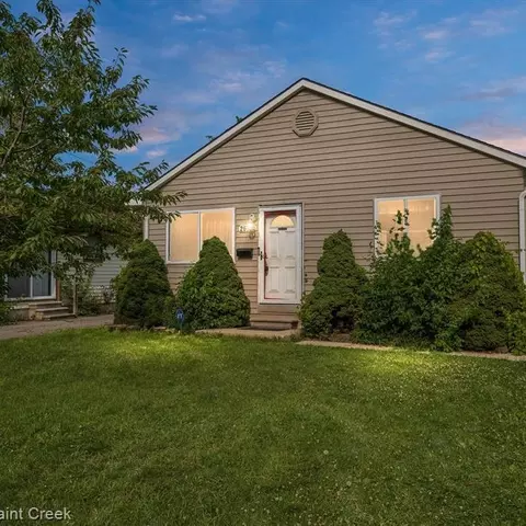 26704 Blackmar Ave, Warren, MI 48091