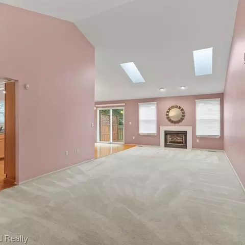 2272 Cedar Crest Blvd, Commerce Twp, MI 48390 photo 3