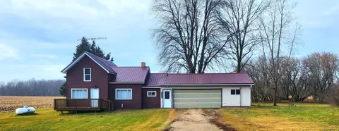 4864 S Vickeryville Rd, Sheridan, MI 48884