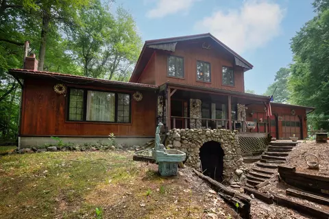 6456 Scherr Rd, Berrien Springs, MI 49103