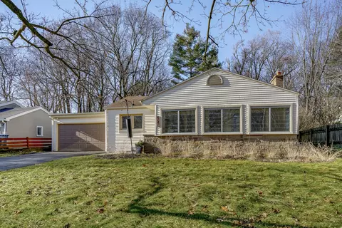 2318 Frederick Ave, Kalamazoo, MI 49008