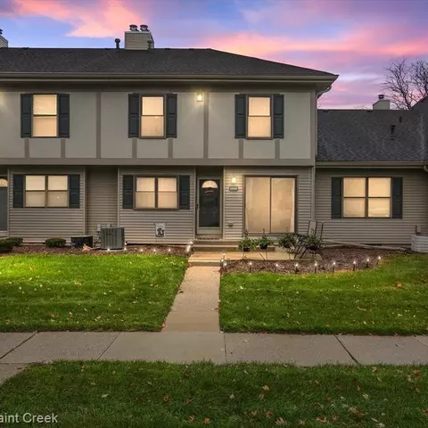 24945 Auburn Ln, Southfield, MI 48033