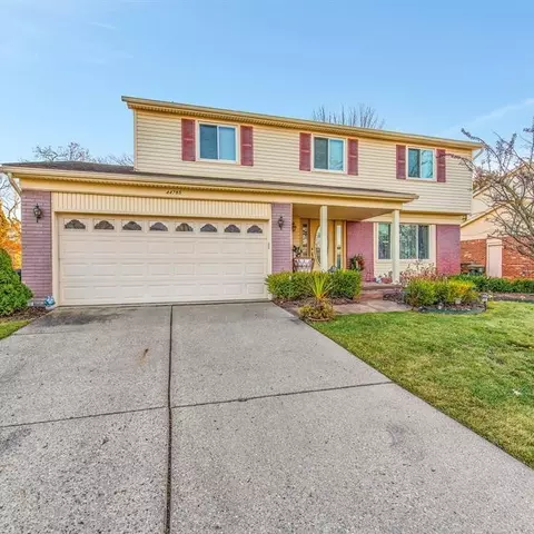 44785 Patrick Dr, Canton, MI 48187 photo 2