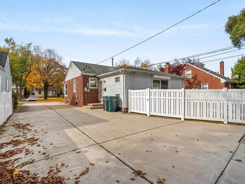 3629 Dudley St, Dearborn, MI 48124 photo 8