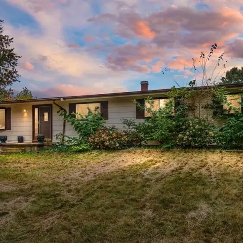 16225 Walker Rd, Grass Lake, MI 49240
