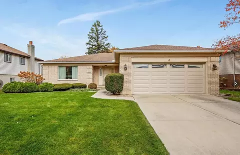 36012 Martin St, Livonia, MI 48154