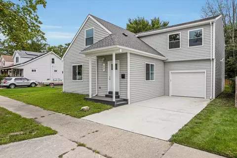 32 W Hayes Ave, Hazel Park, MI 48030