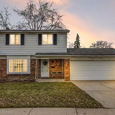 1153 Selma St, Westland, MI 48186