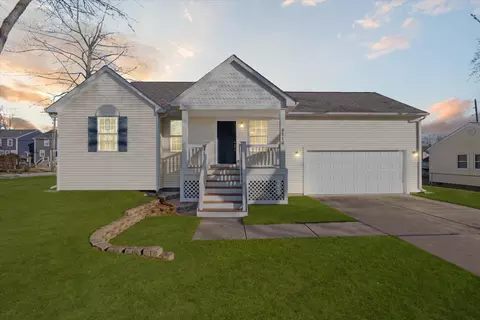 9116 Oakview St, Plymouth, MI 48170