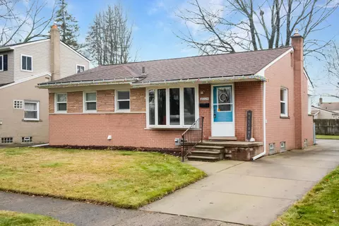 28225 Delton St, Madison Heights, MI 48071