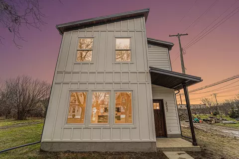 3532 Farnsworth St, Detroit, MI 48211