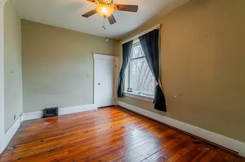Bedroom - 4958 S Wayne Rd, Wayne, MI 48184 photo 1 of 1