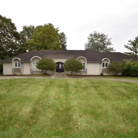 4986 Lake Bluff Rd, West Bloomfield, MI 48323
