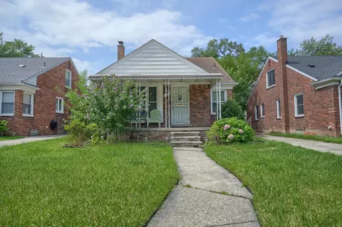 23581 Condon St, Oak Park, MI 48237