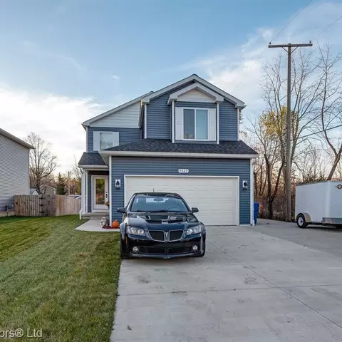 4029 Maiden St, Waterford, MI 48329