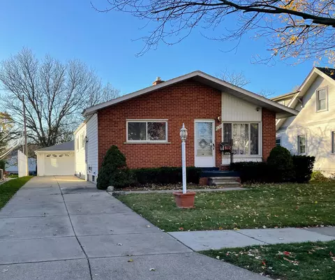 636 Coolidge St, Plymouth, MI 48170