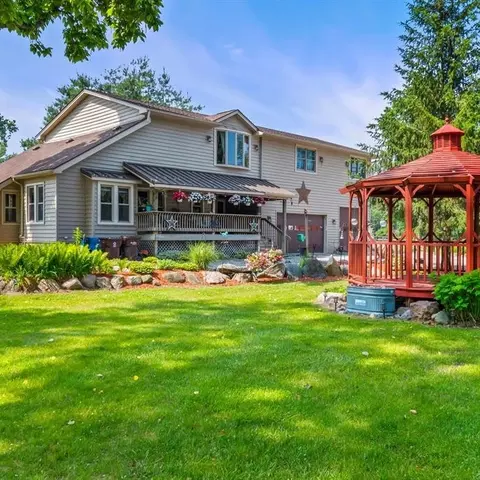 20144 Karr Rd, Belleville, MI 48111 photo 2