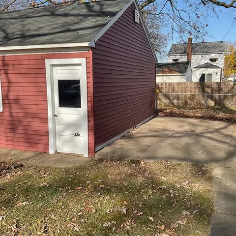 24170 Union St, Dearborn, MI 48124 photo 5