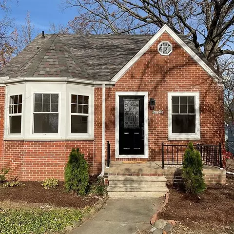 24170 Union St, Dearborn, MI 48124