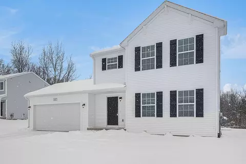 253 Jacata Dr, Kent City, MI 49330