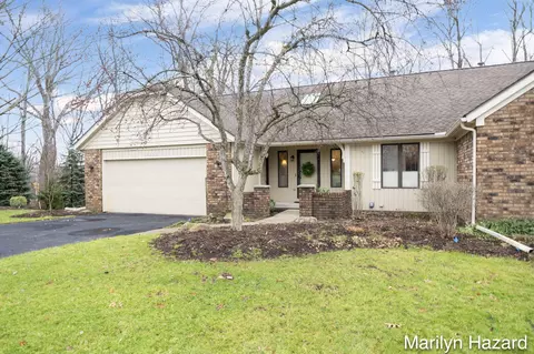 2360 Pheasant Ct SE, Grand Rapids, MI 49546