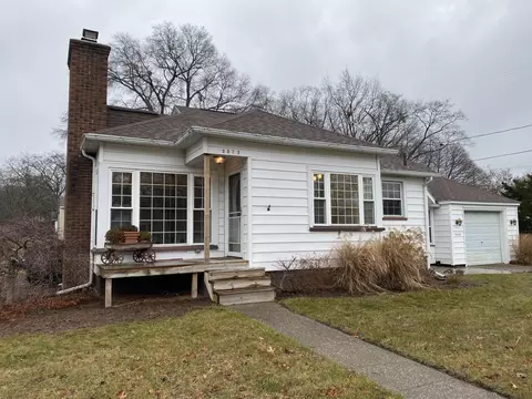 2572 Glenside Blvd, Muskegon, MI 49441