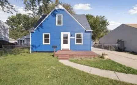 31750 Cherry Hill Rd, Garden City, MI 48135