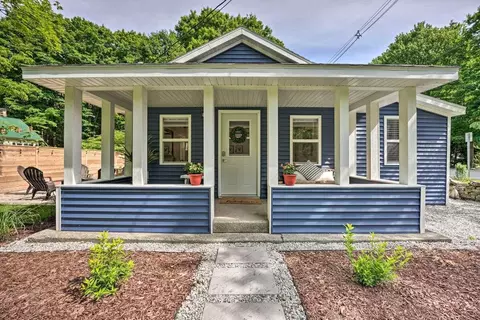 17217 Riley St, Holland, MI 49424