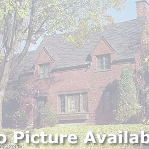 12207 Wellesley Dr, Sterling Heights, MI 48312