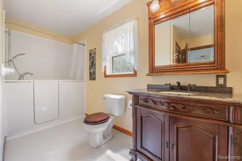 6839 Graham Rd, Grant, MI 49327 photo 24
