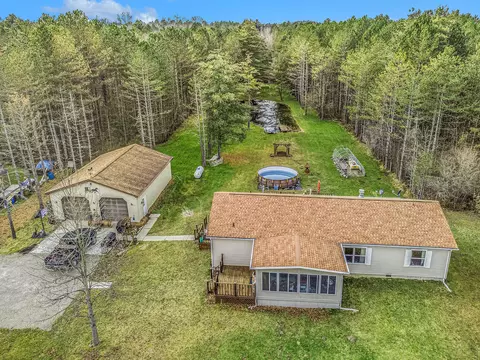 6839 Graham Rd, Grant, MI 49327 photo 2