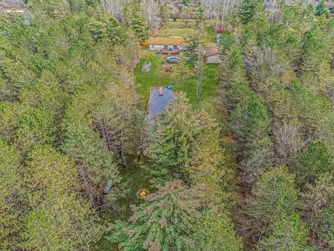 6839 Graham Rd, Grant, MI 49327 photo 5