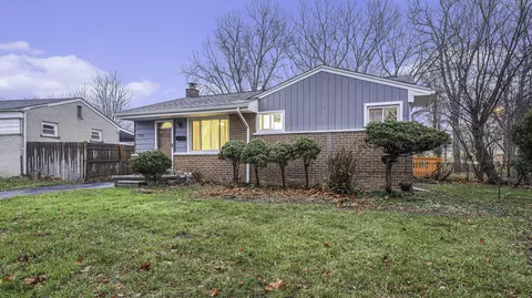 480 Granada Dr, Pontiac, MI 48342