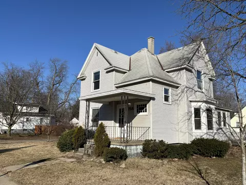 755 E Lincoln Ave, Zeeland, MI 49464