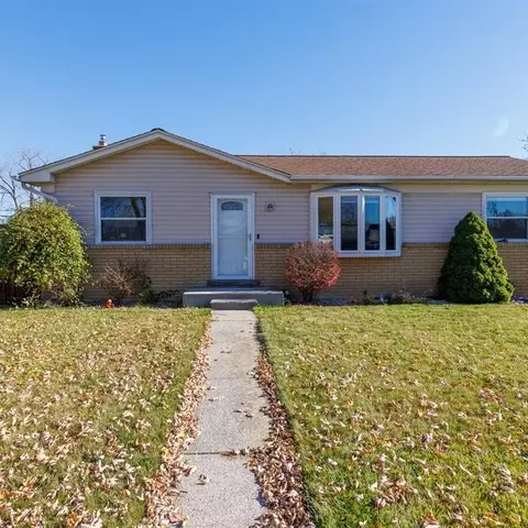 15823 Flanders St, Southgate, MI 48195