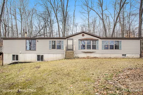 8170 S Enzian Rd, Delton, MI 49046