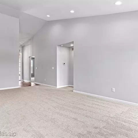 31673 Augusta Dr #65, Romulus, MI 48174 photo 5